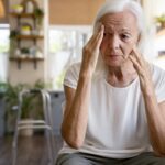 Doença de Alzheimer: quais são os sintomas? Existe tratamento?