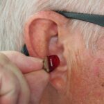 Aparelho auditivo para idosos: Como funciona e qual o ideal?